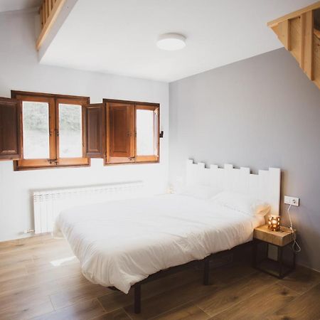 Coll De Port Hostel Tuixen ภายนอก รูปภาพ