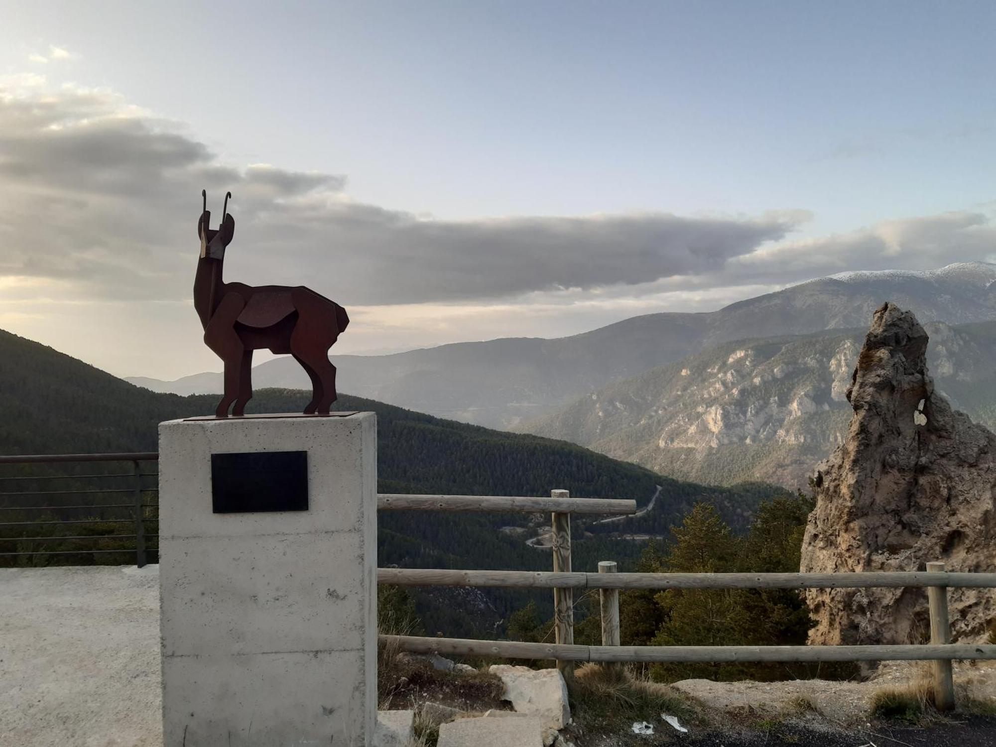 Coll De Port Hostel Tuixen ภายนอก รูปภาพ
