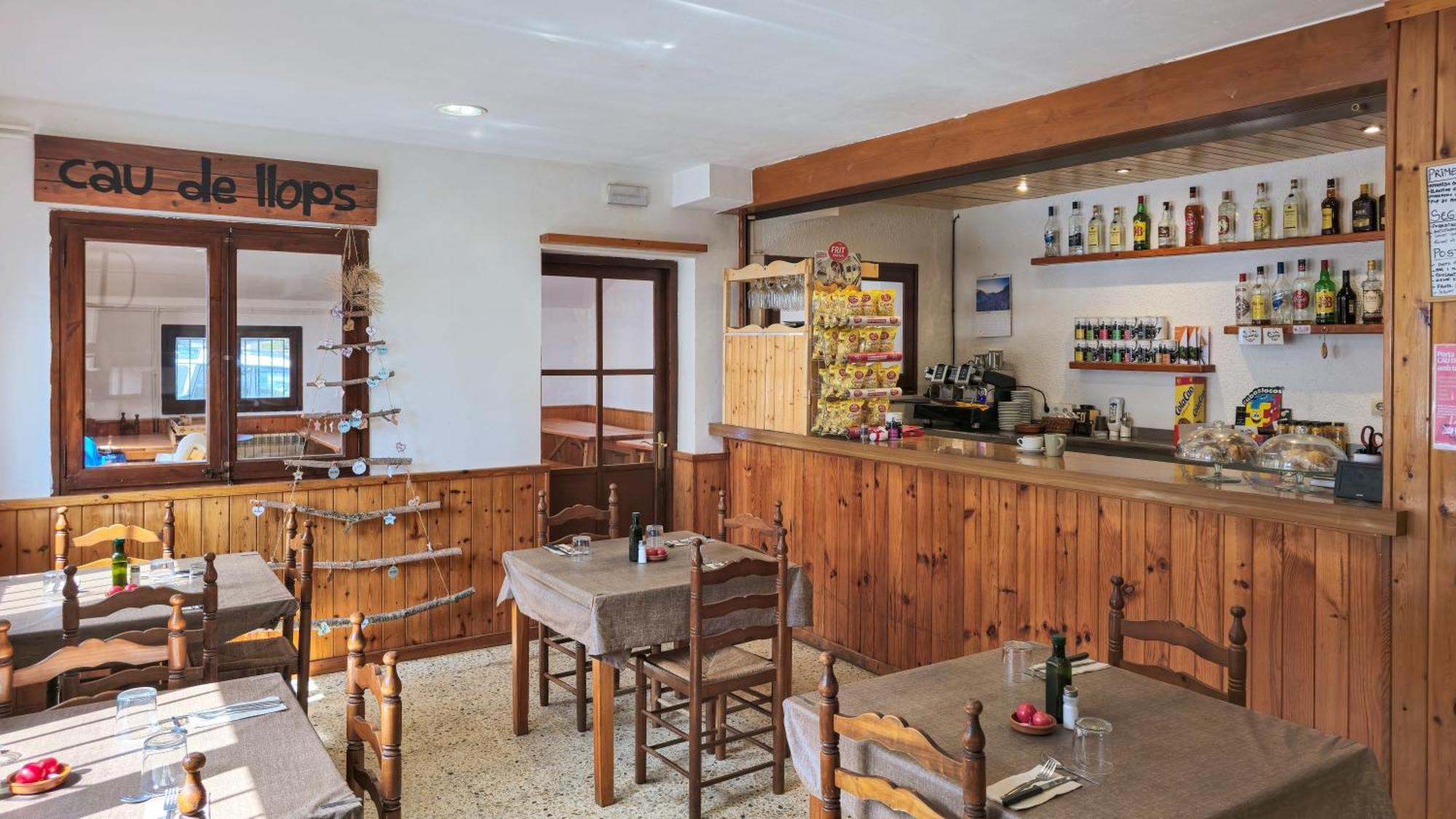 Coll De Port Hostel Tuixen ภายนอก รูปภาพ